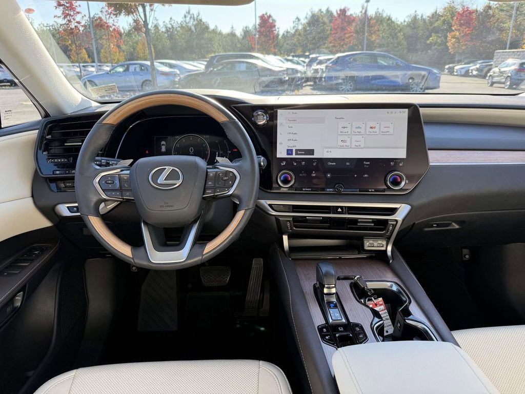 Used 2024 Lexus RX 350 Premium w/ Accessory Package (Z1) image 8