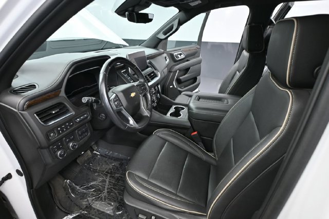 Used 2023 Chevrolet Tahoe Premier w/ Advanced Technology Package AWD/4WD image 18