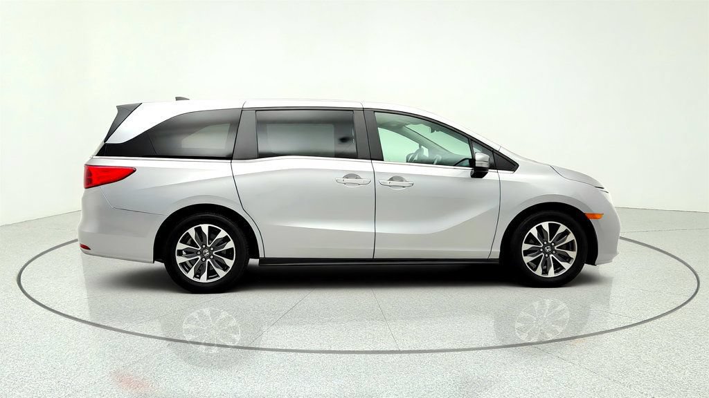 Used 2023 Honda Odyssey EX-L image 4