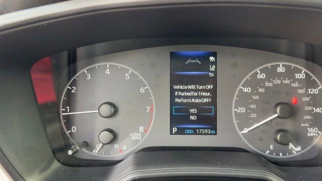 Used 2025 Toyota Corolla LE w/ Convenience Package image 14