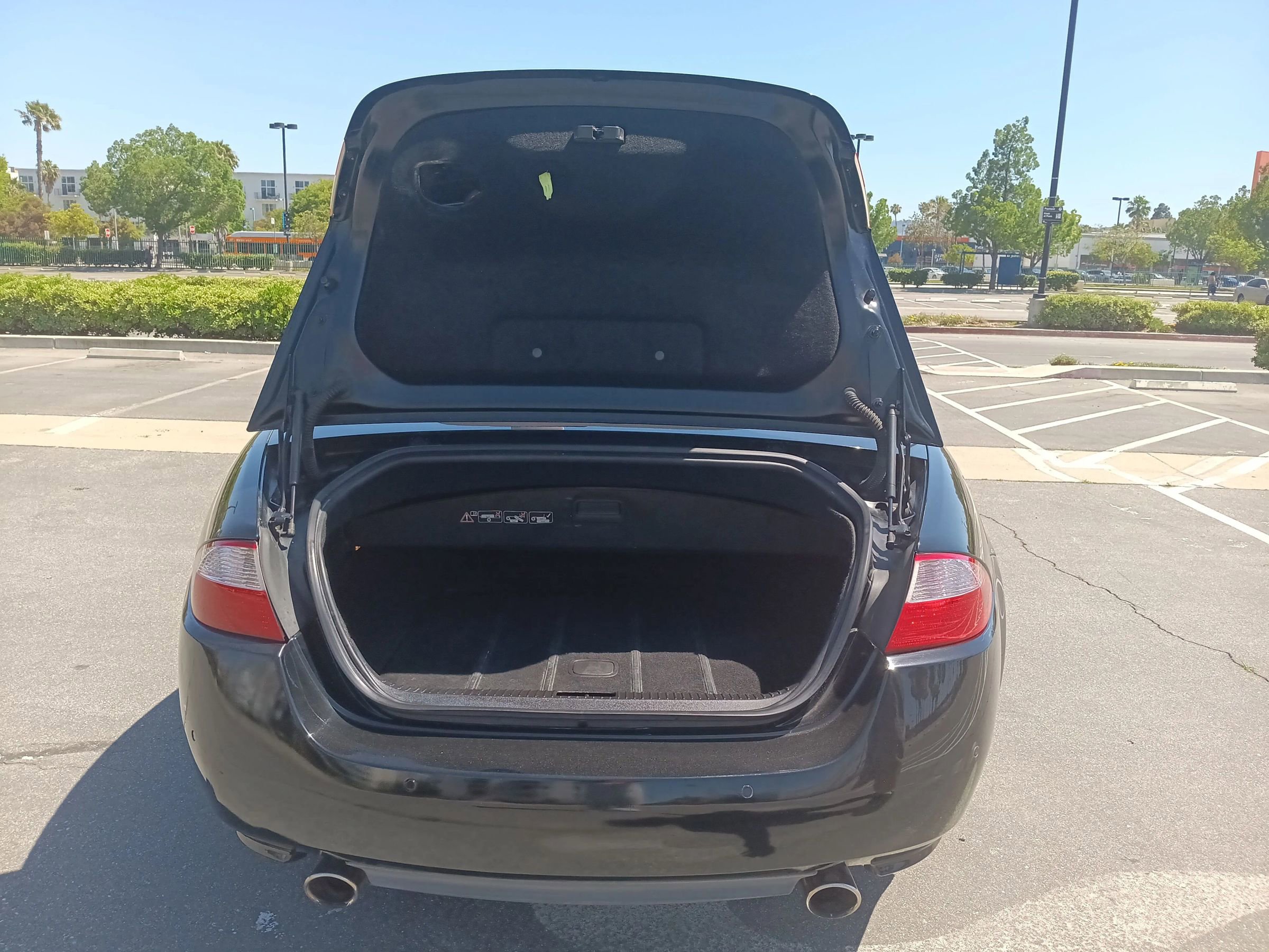 Used 2009 Jaguar XK Convertible image 9