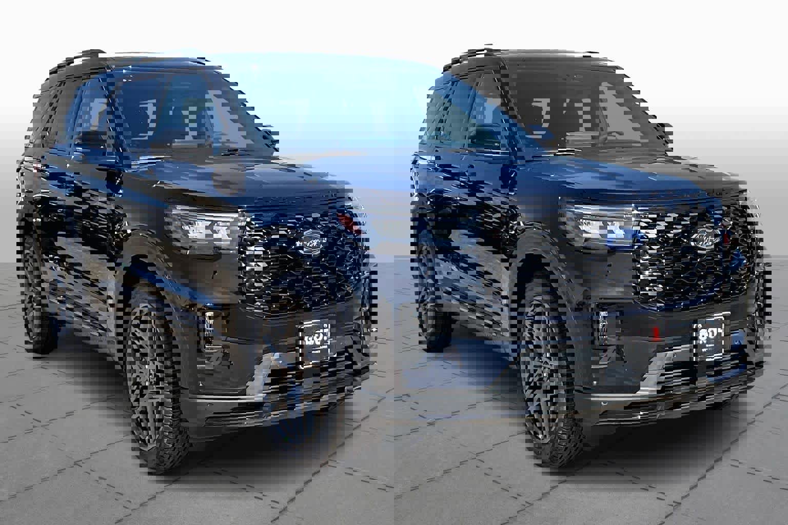 New 2026 Ford Explorer ST-Line w/ ST-Line Street Pack image 2