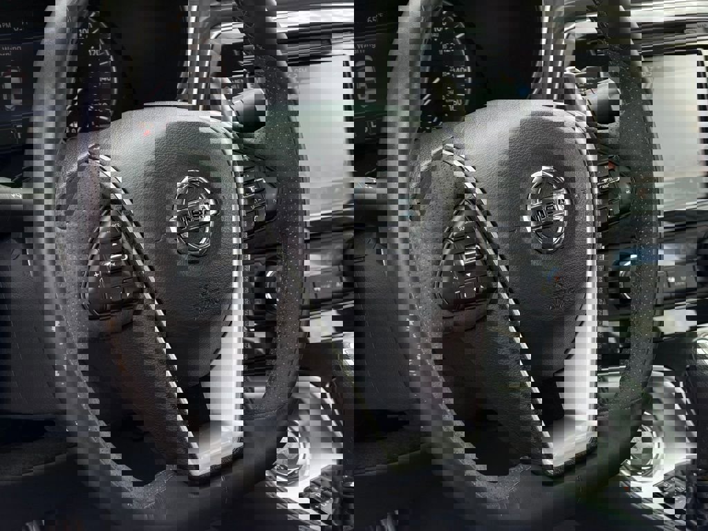 Used 2016 Nissan Maxima SR image 18