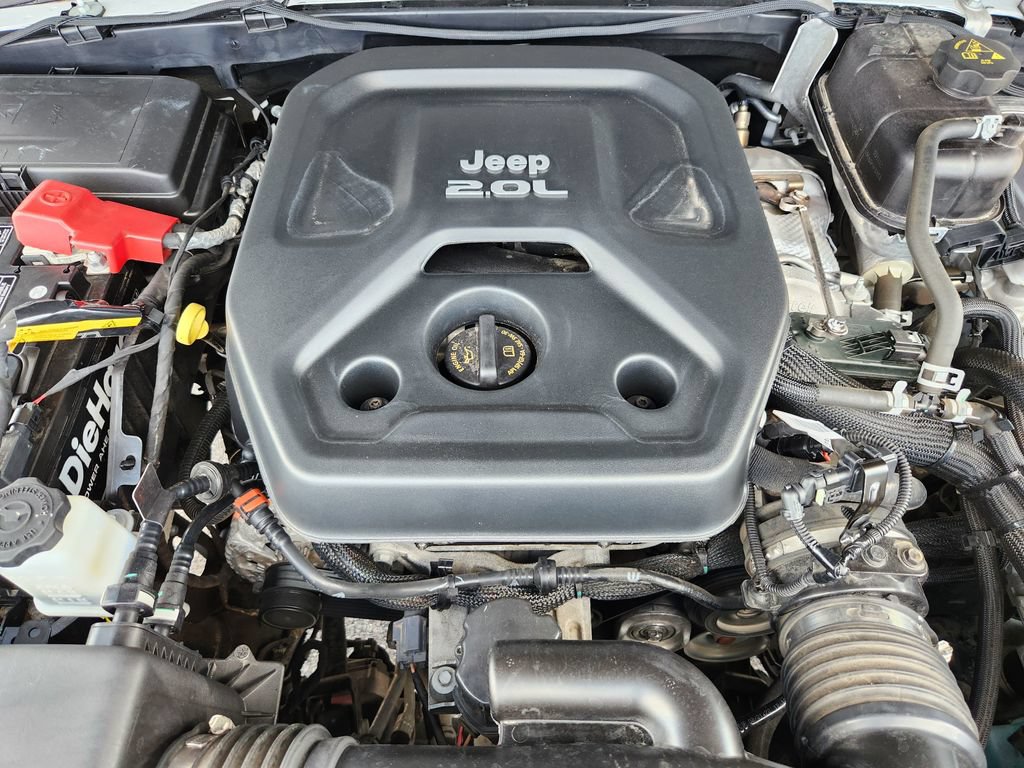 Used 2022 Jeep Wrangler Sport AWD/4WD image 32