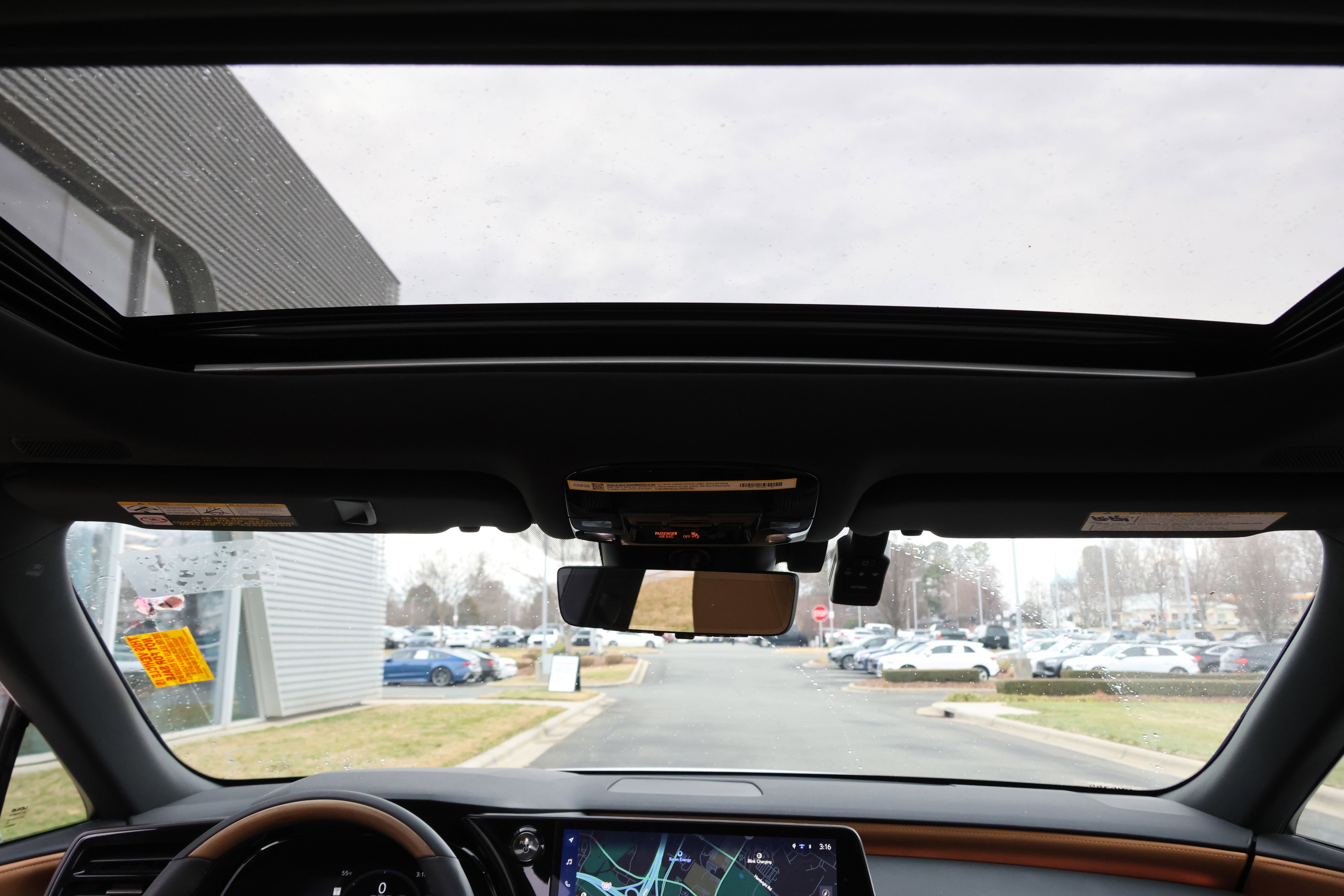 Used 2025 Lexus RX 350 image 33