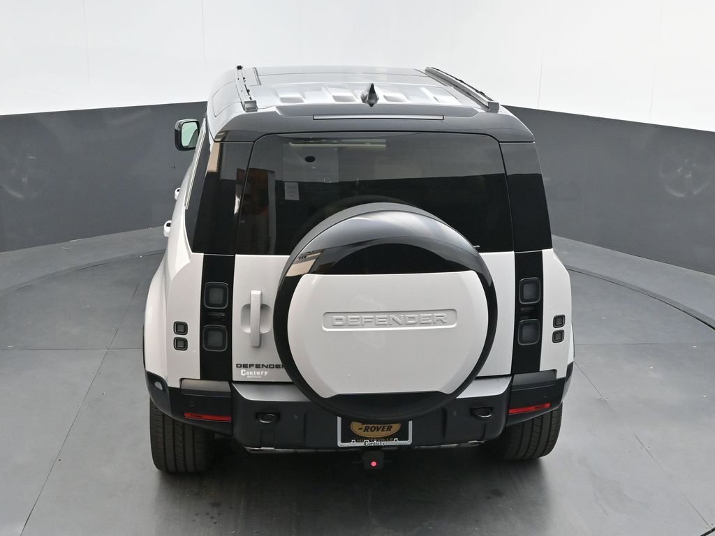New 2026 Land Rover Defender 110 X-Dynamic SE AWD/4WD image 36