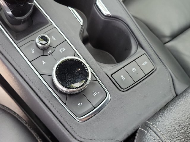 Used 2024 Cadillac XT4 Luxury w/ Cold Weather Package FWD image 26