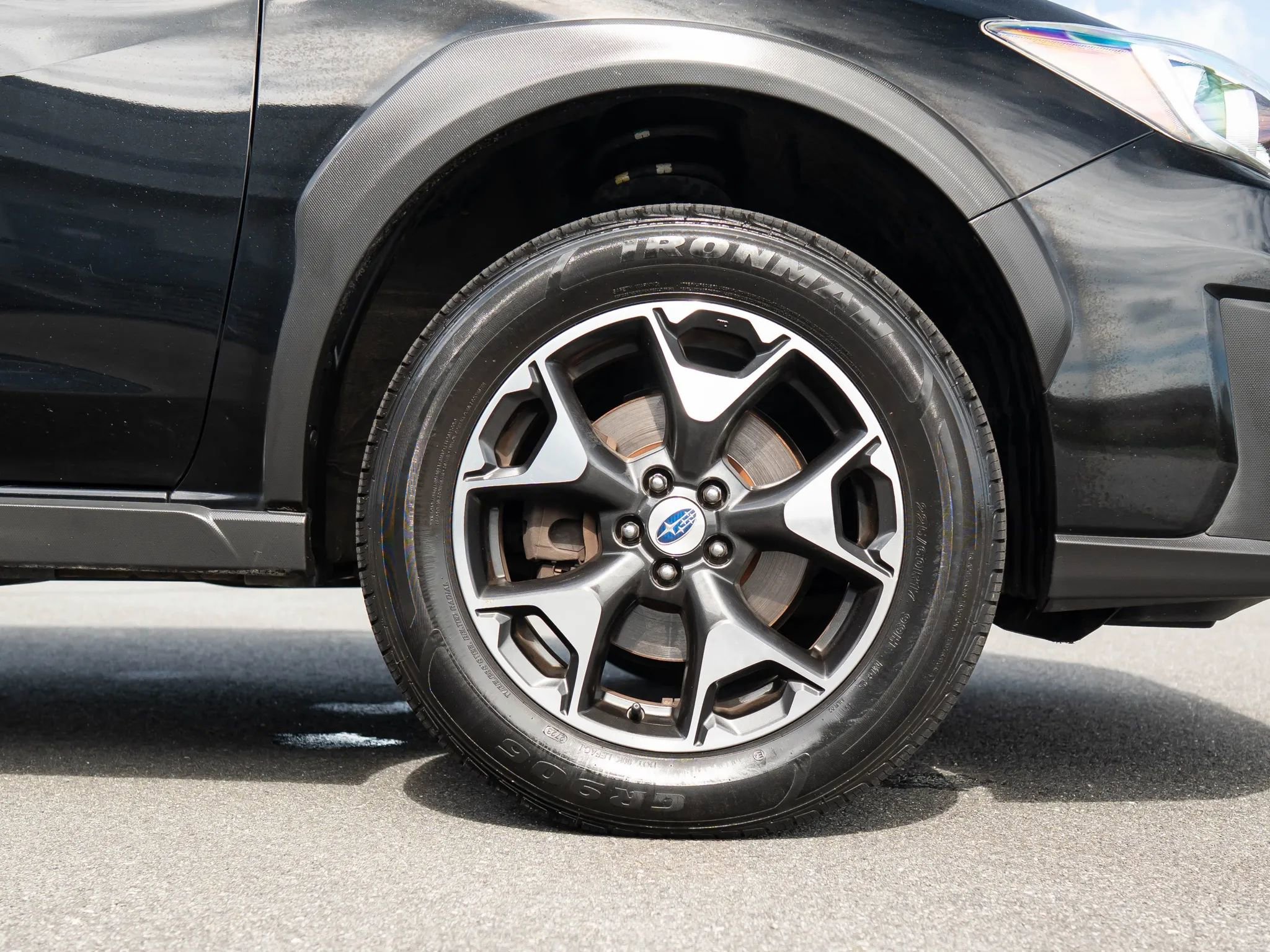 Used 2018 Subaru Crosstrek 2.0i Premium w/ Eyesight System image 17