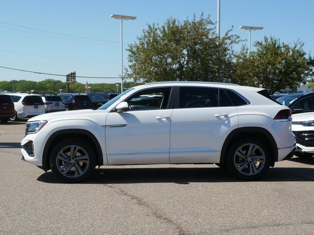 Certified 2024 Volkswagen Atlas Cross Sport SEL R-Line AWD/4WD image 4