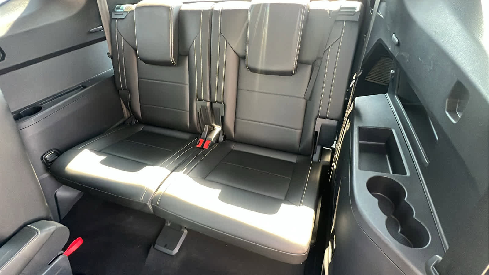 Certified 2023 Volkswagen Atlas SE image 31