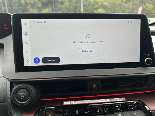 New 2027 Toyota Prius Plug-In Hybrid FWD image 23