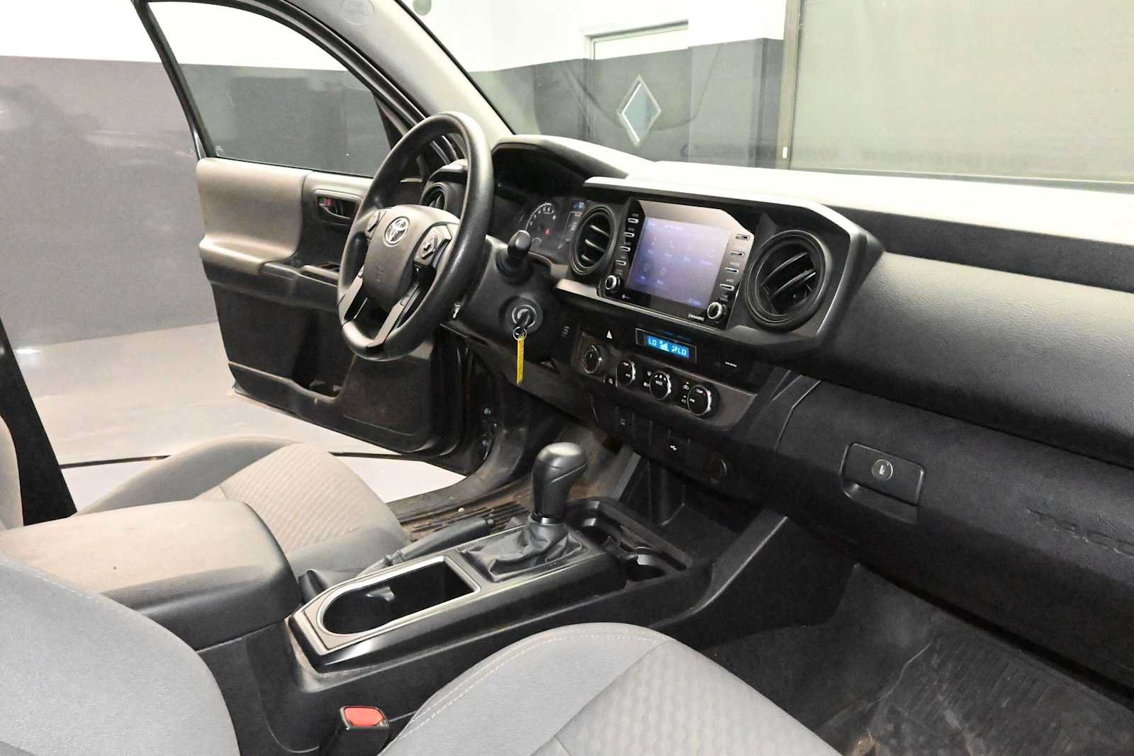 Used 2022 Toyota Tacoma SR AWD/4WD image 27