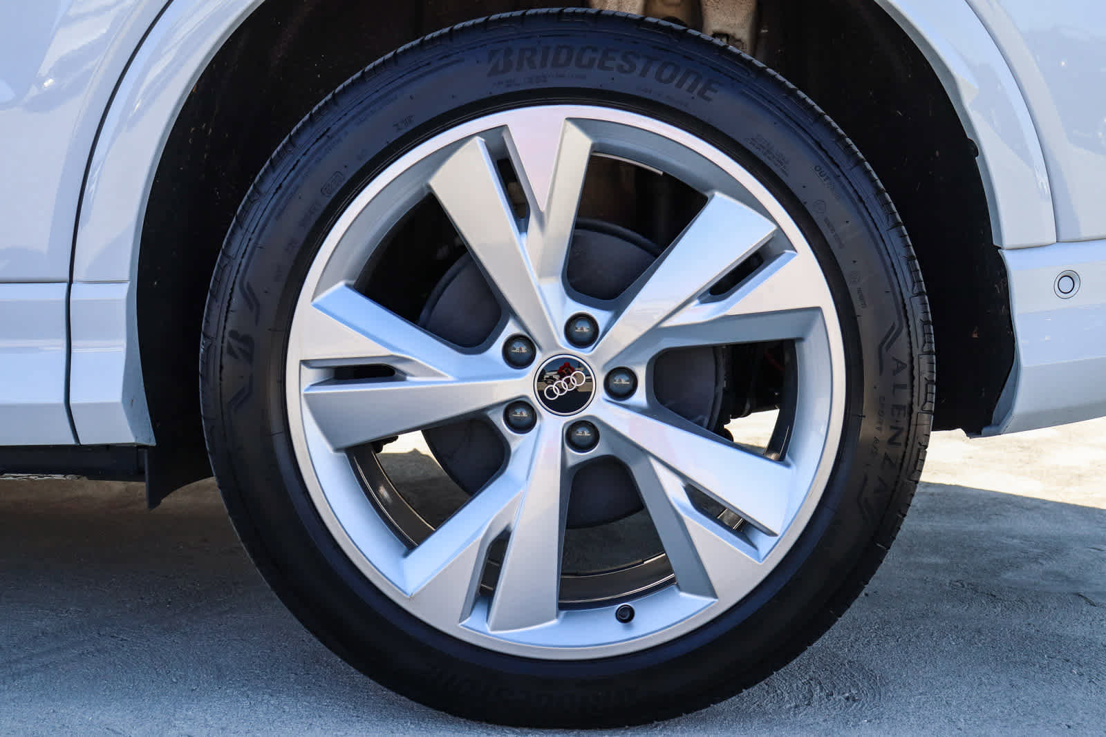 Used 2023 Audi Q4 e-tron Prestige image 13