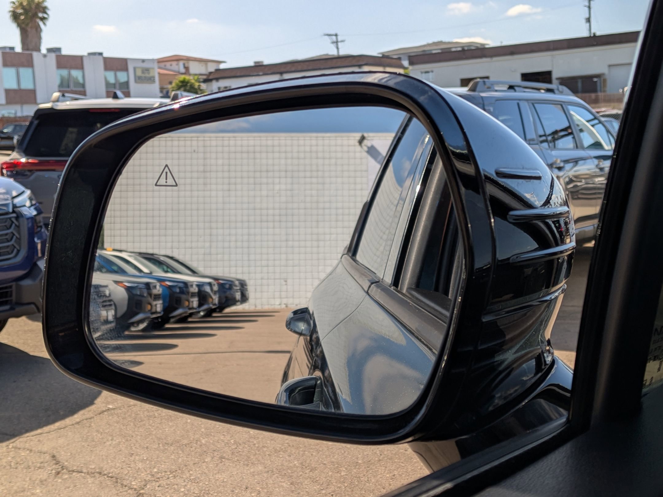 Used 2023 Kia Sorento S AWD/4WD image 26