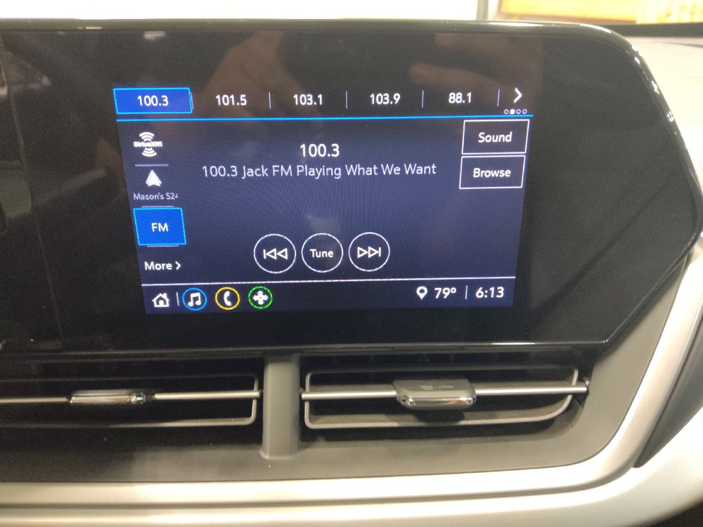 Used 2025 Chevrolet Trax LS FWD image 25