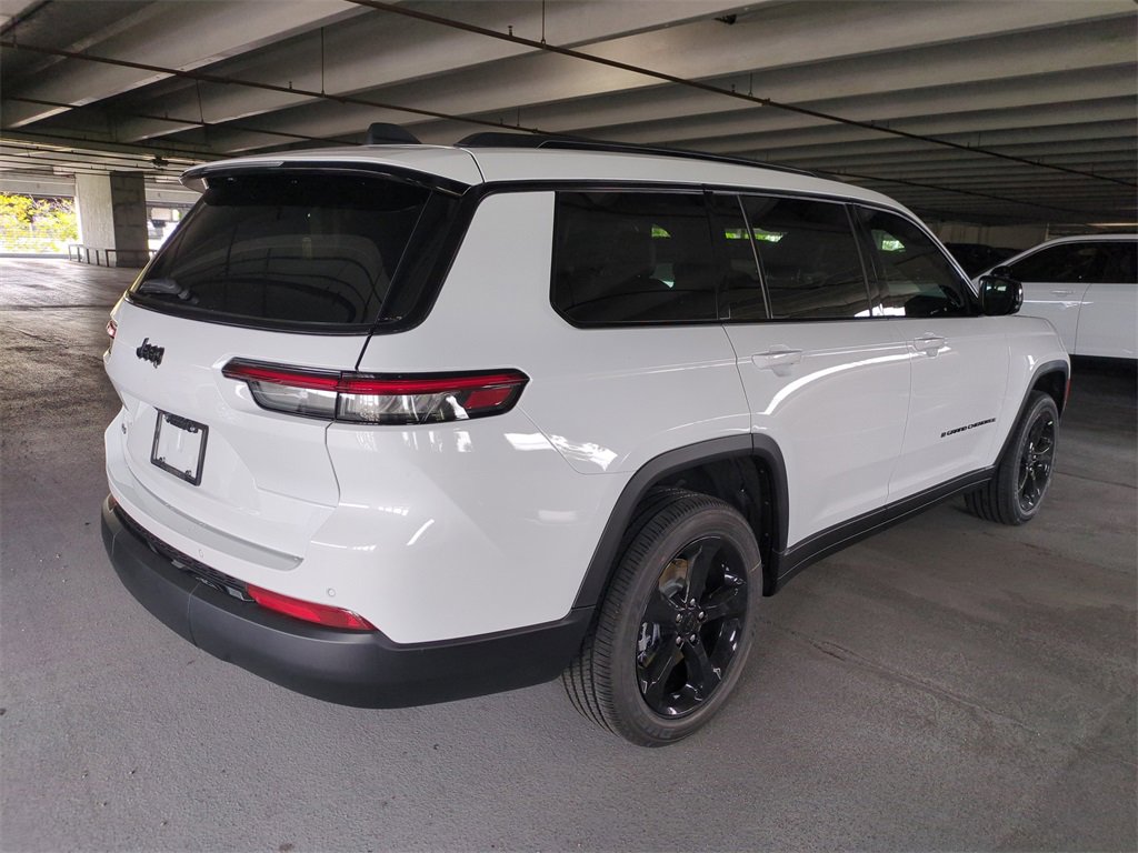 New 2025 Jeep Grand Cherokee L Altitude image 5