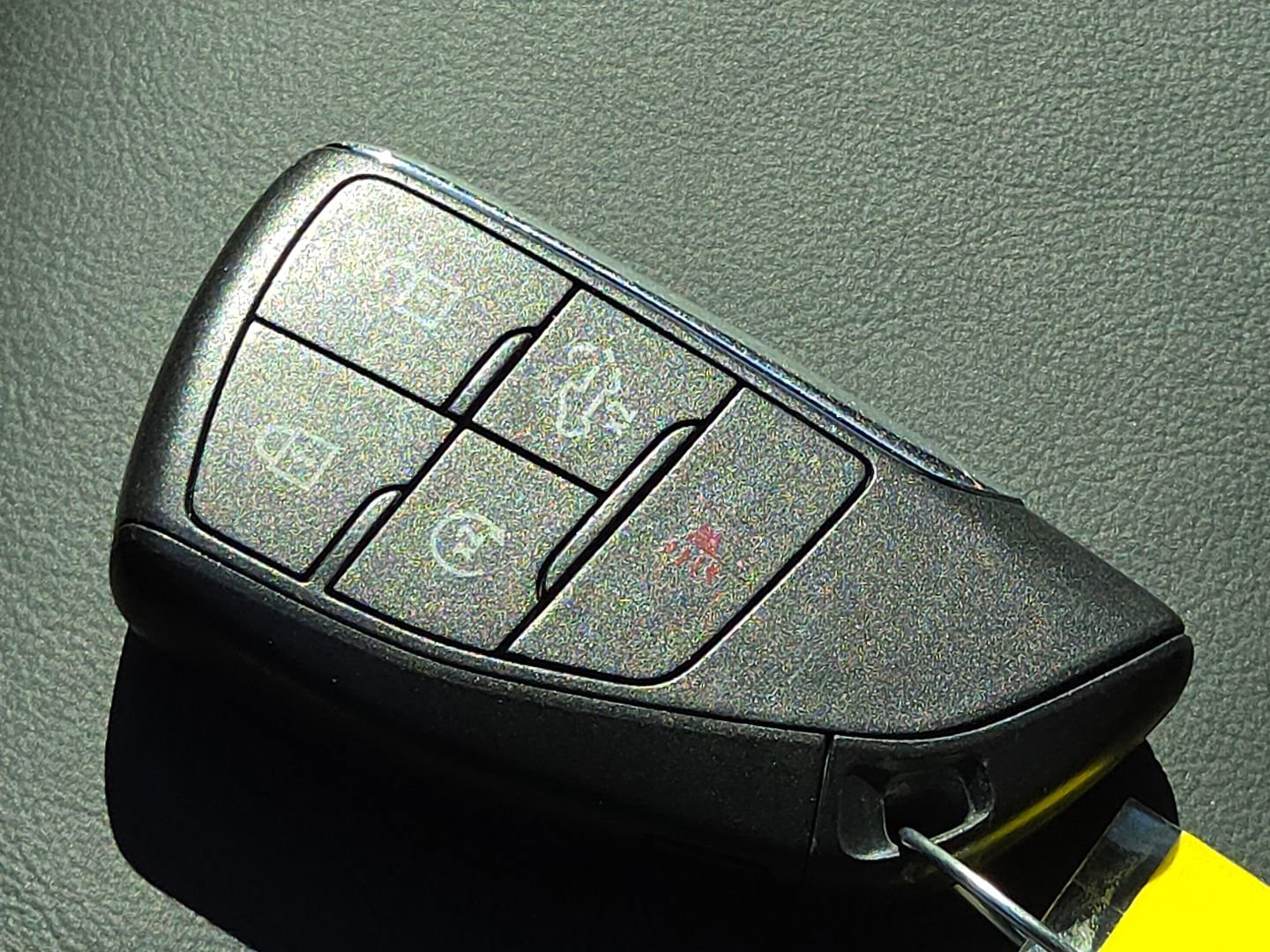 Used 2024 GMC Sierra 2500 AT4X w/ AT4X AEV Edition image 28