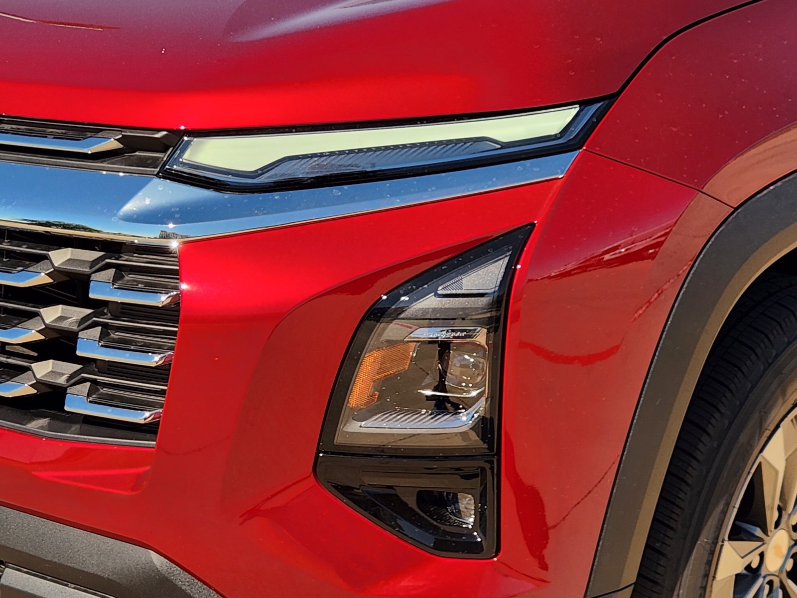 New 2027 Chevrolet Equinox LT w/ Safety and Technology Package FWD image 10