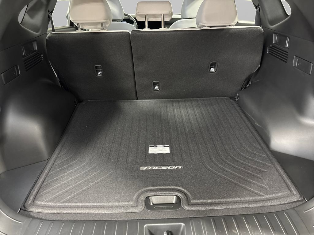 New 2026 Hyundai Tucson Blue SE image 11