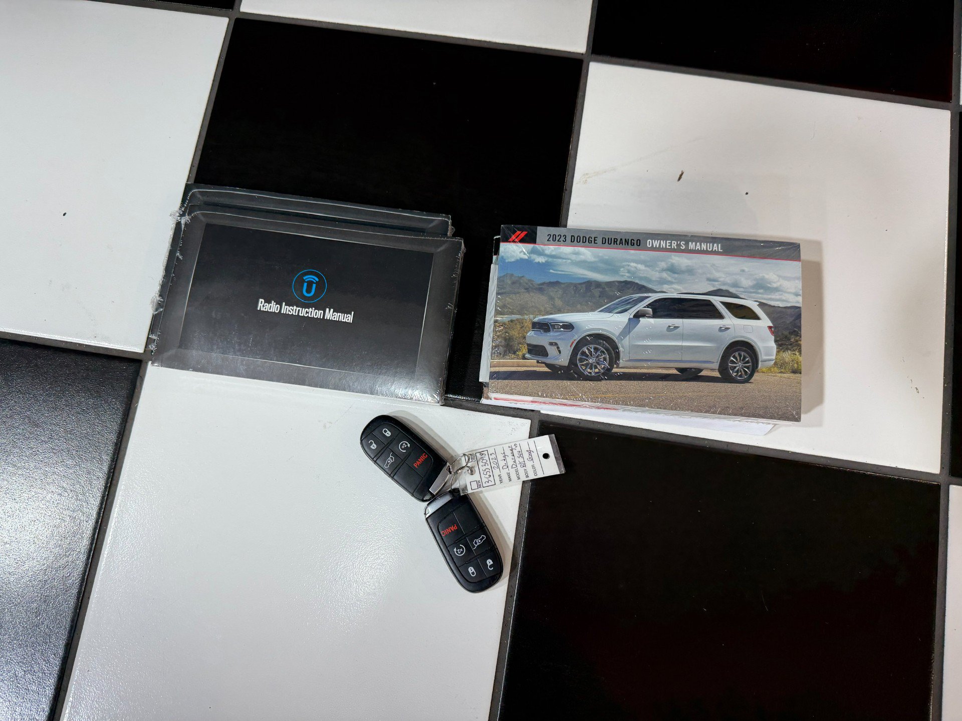 Used 2023 Dodge Durango R/T w/ Blacktop Package AWD/4WD image 82