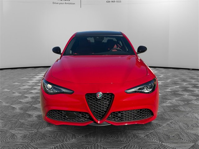 Used 2022 Alfa Romeo Giulia Veloce image 2