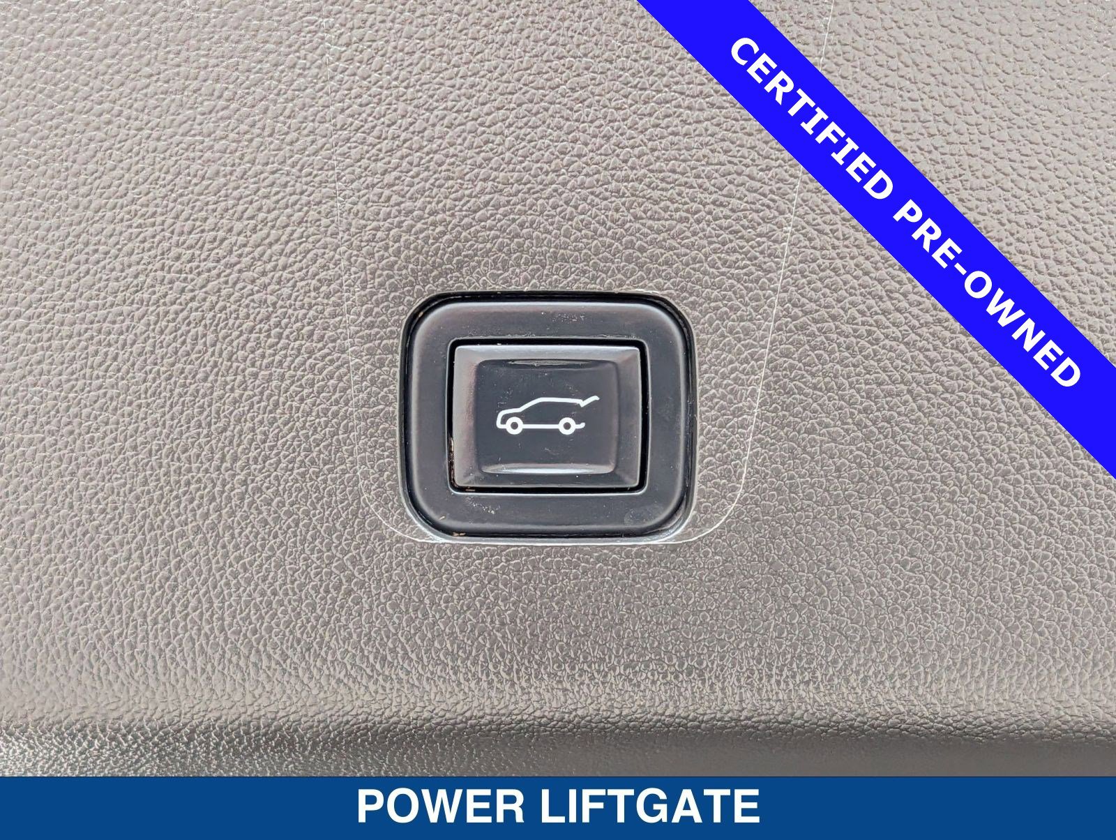 Used 2021 Chevrolet Traverse High Country image 14