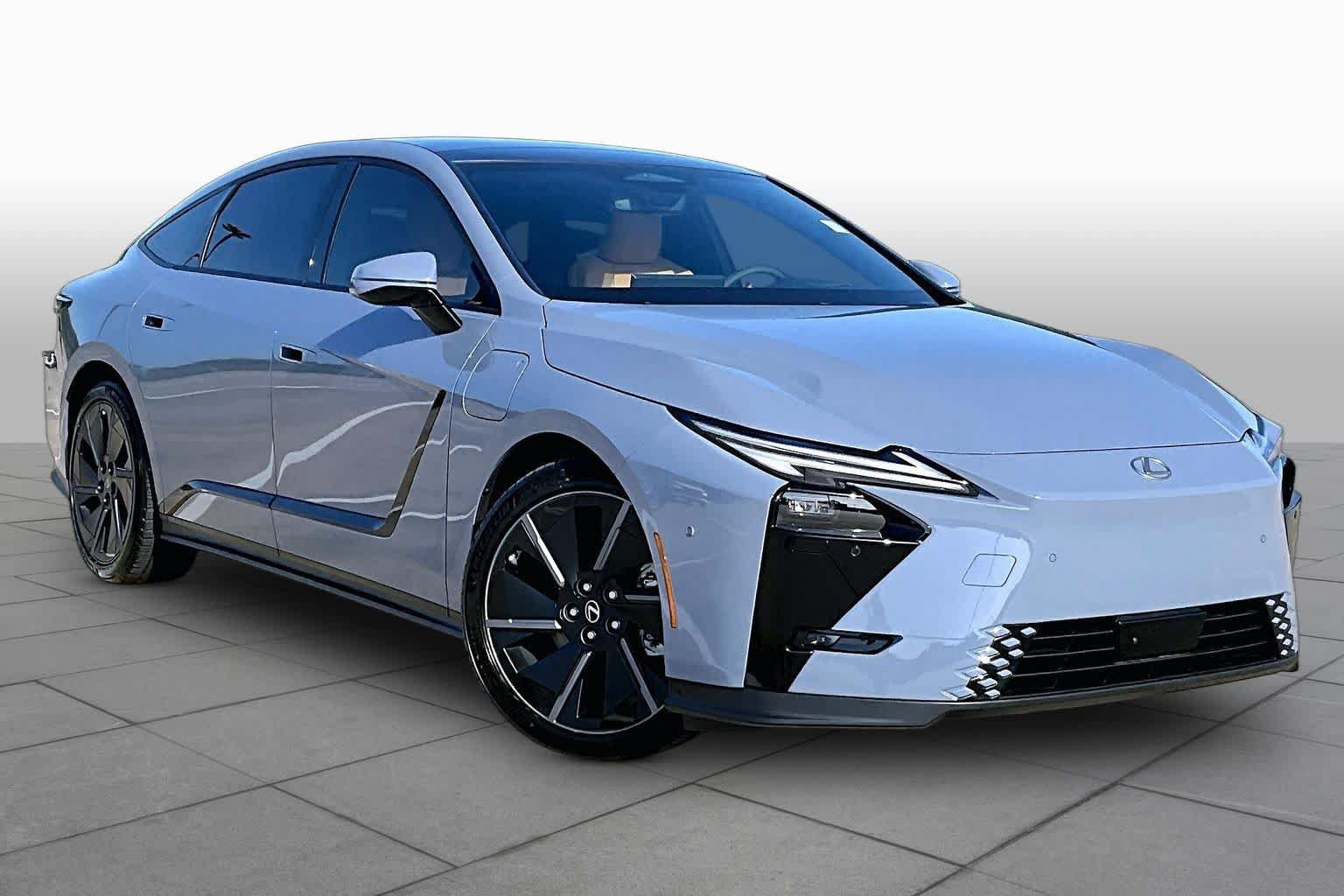 New 2026 Lexus ES 500e AWD/4WD image 2