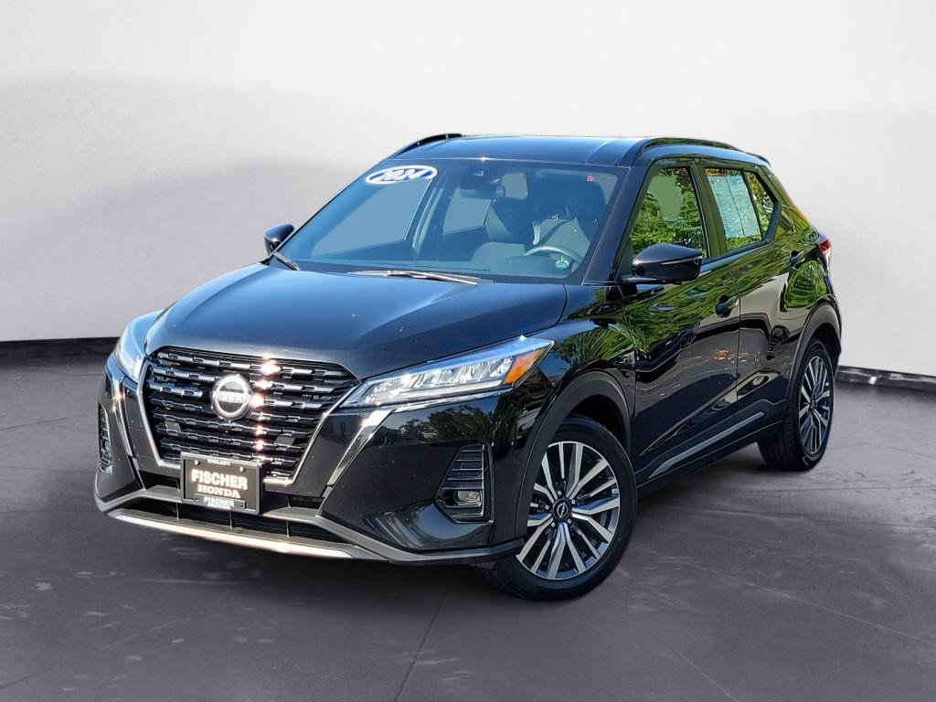 Used 2024 Nissan Kicks SR