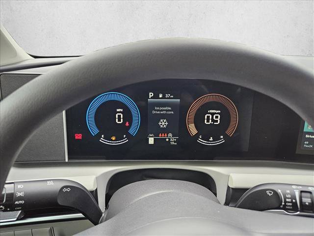 Certified 2025 Hyundai Tucson SE image 14