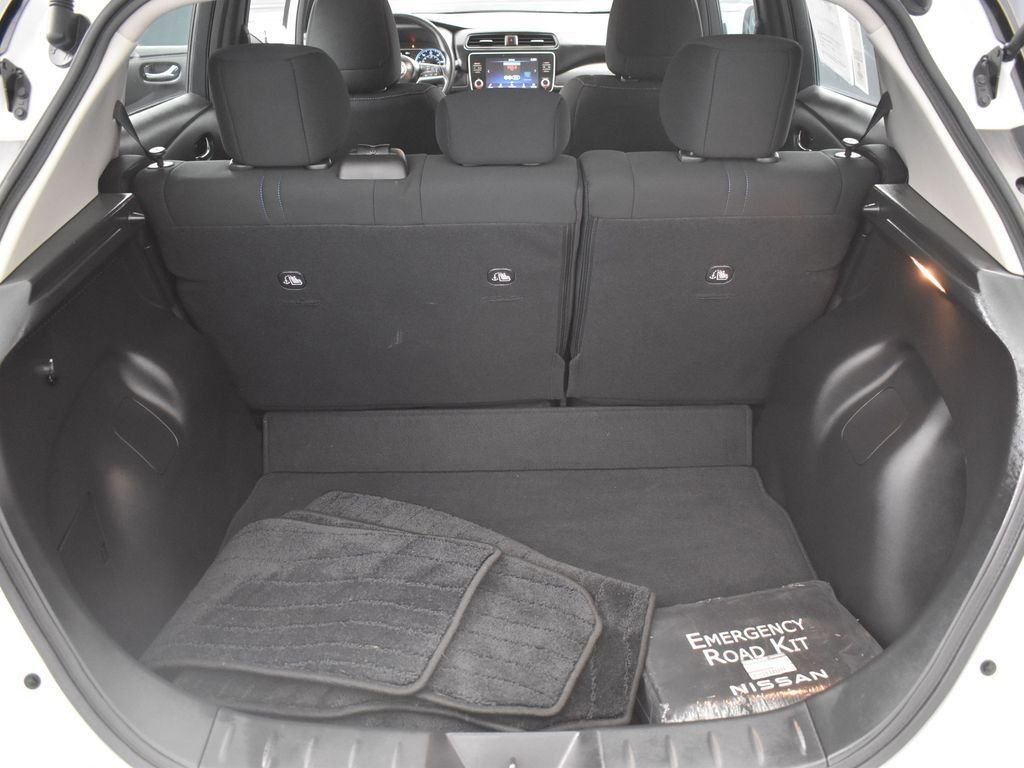 Used 2024 Nissan Leaf S image 33