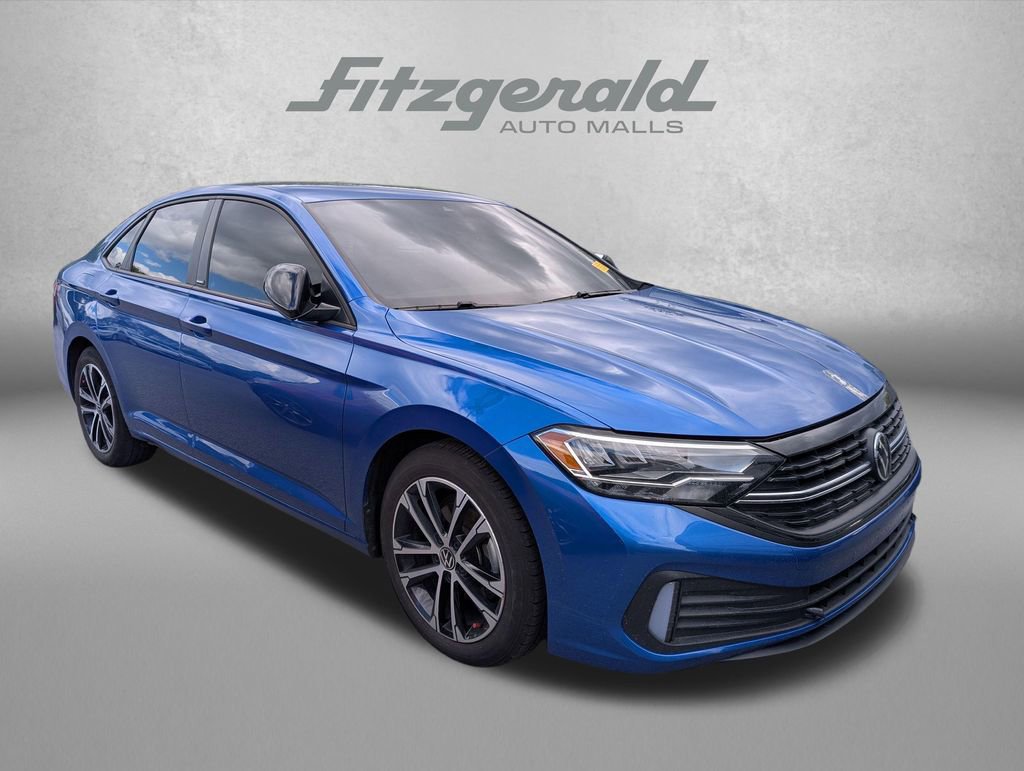 Used 2024 Volkswagen Jetta Sport image 1