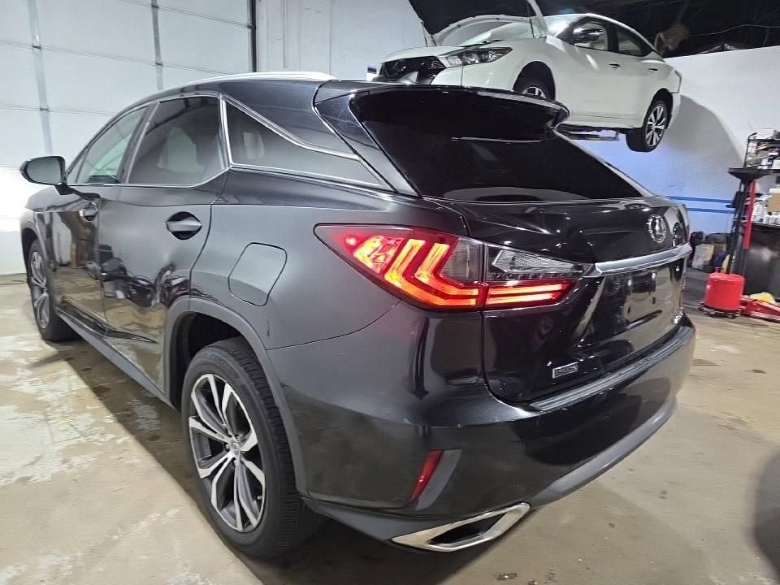 Used 2017 Lexus RX 350 AWD image 8