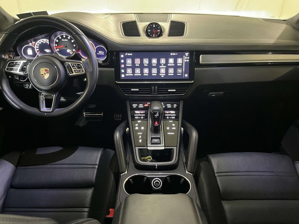 Certified 2023 Porsche Cayenne Turbo AWD/4WD image 26