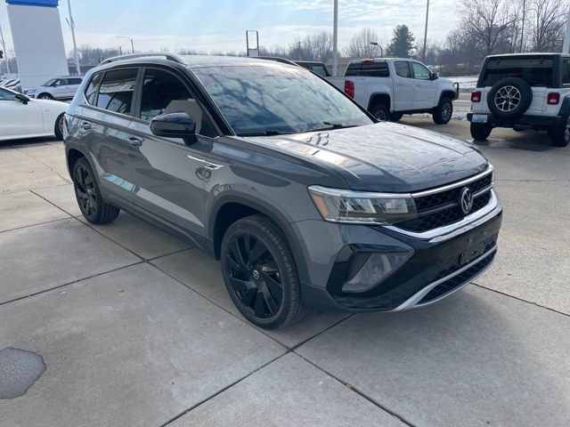Used 2024 Volkswagen Taos SE image 6