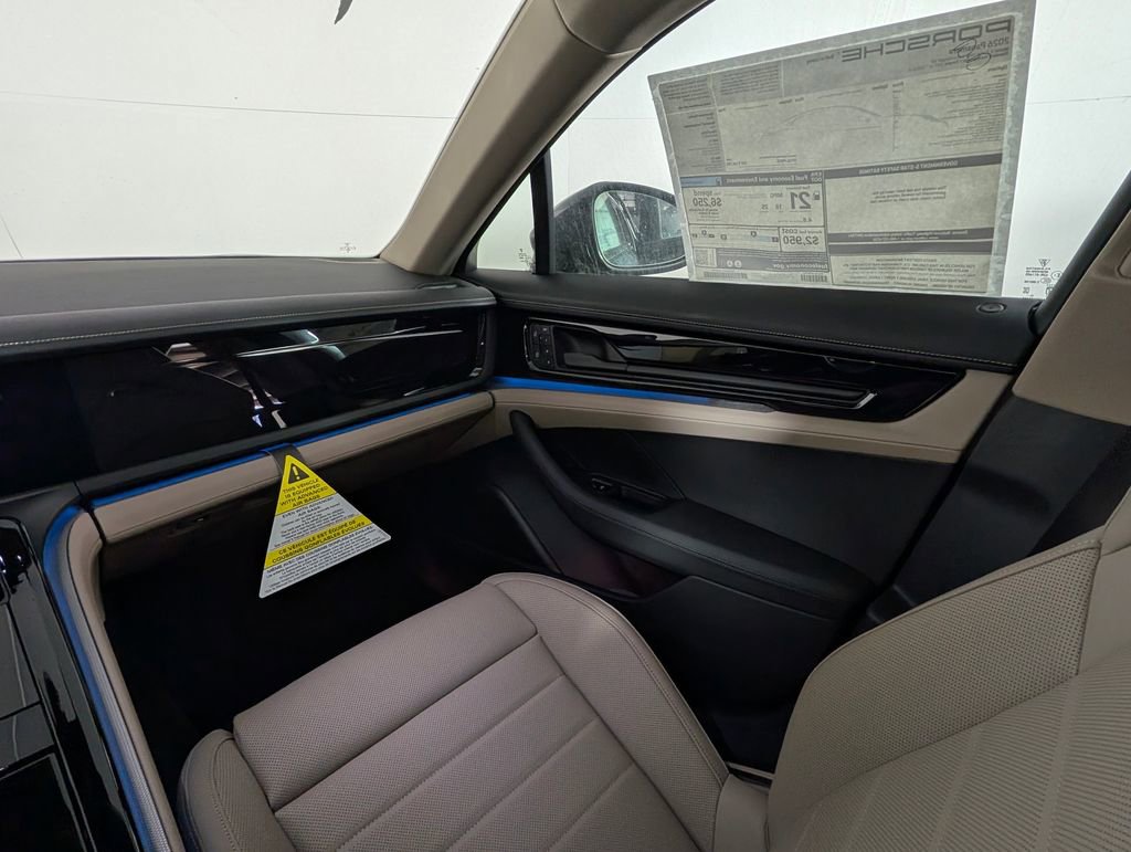 New 2026 Porsche Panamera image 23