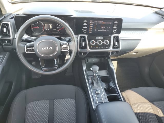 Certified 2023 Kia Sorento LX FWD image 12