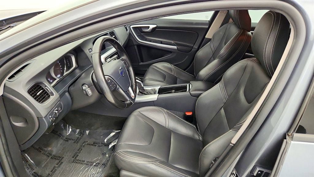 Used 2018 Volvo S60 T5 Dynamic w/ Vision Package AWD/4WD image 20