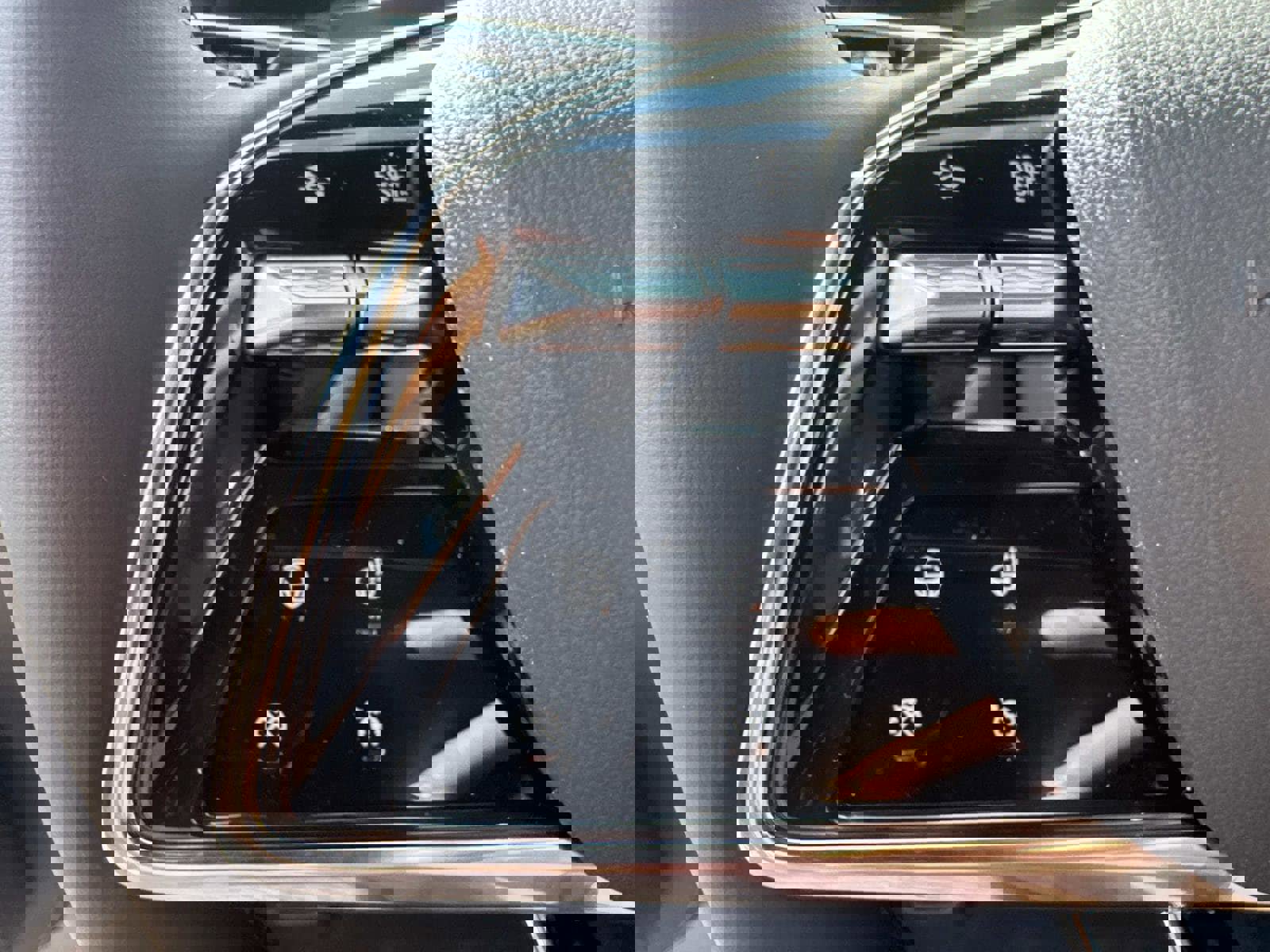 New 2026 Cadillac Lyriq Luxury image 19