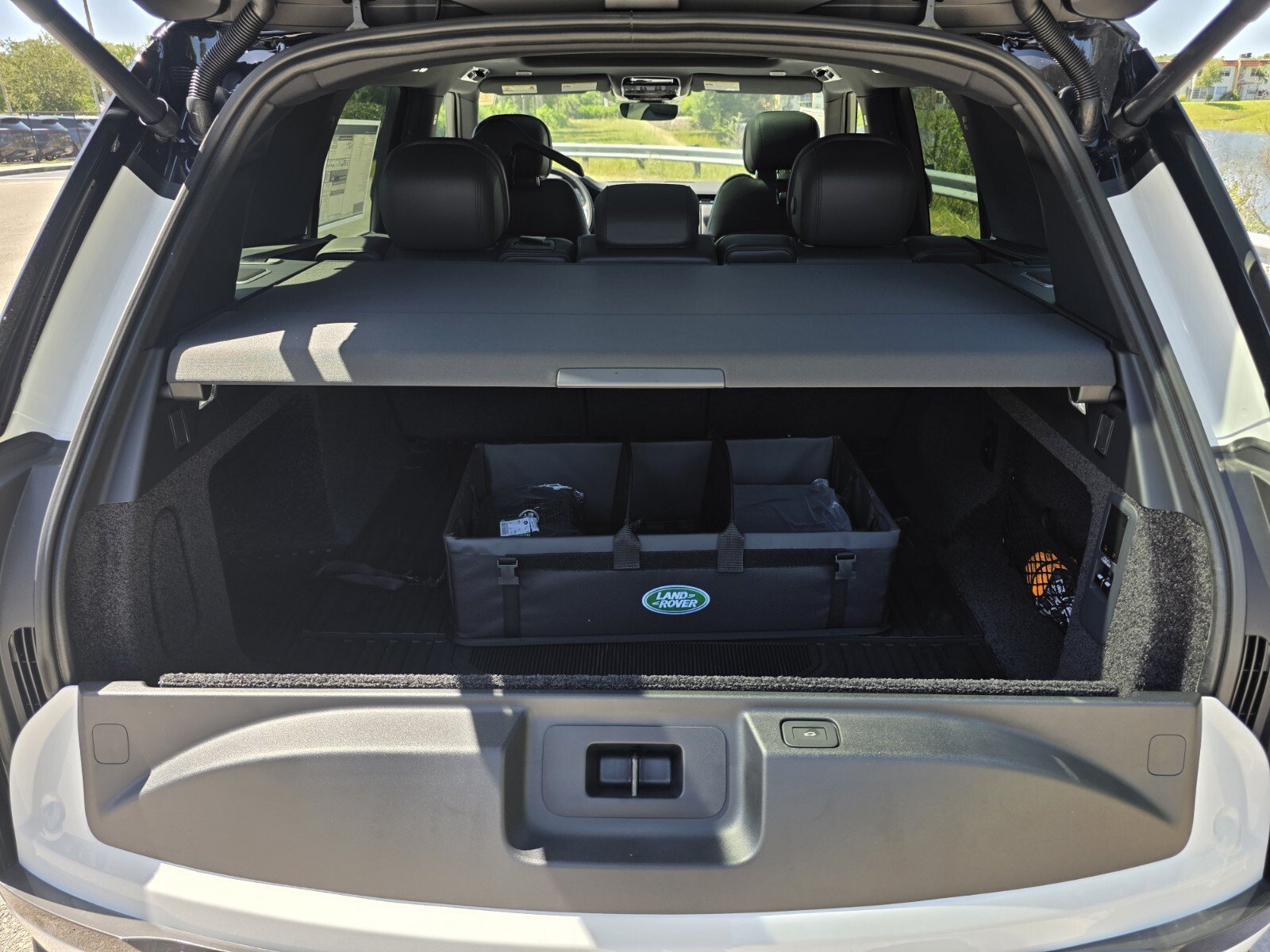 New 2026 Land Rover Range Rover SE AWD/4WD image 14