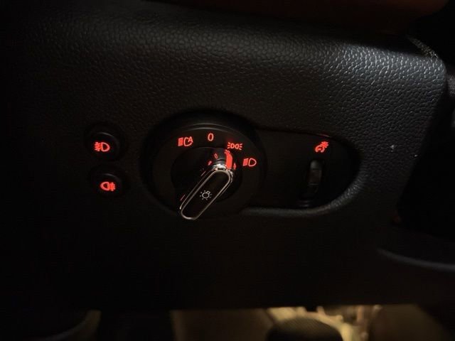 Used 2018 MINI Cooper S image 43