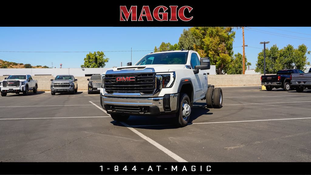 New 2026 GMC Sierra 3500 Pro w/ Convenience Package