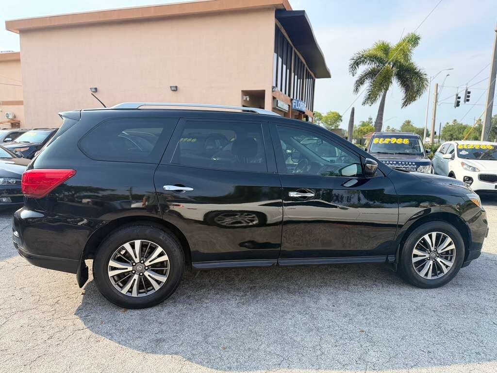 Used 2017 Nissan Pathfinder S AWD/4WD image 7