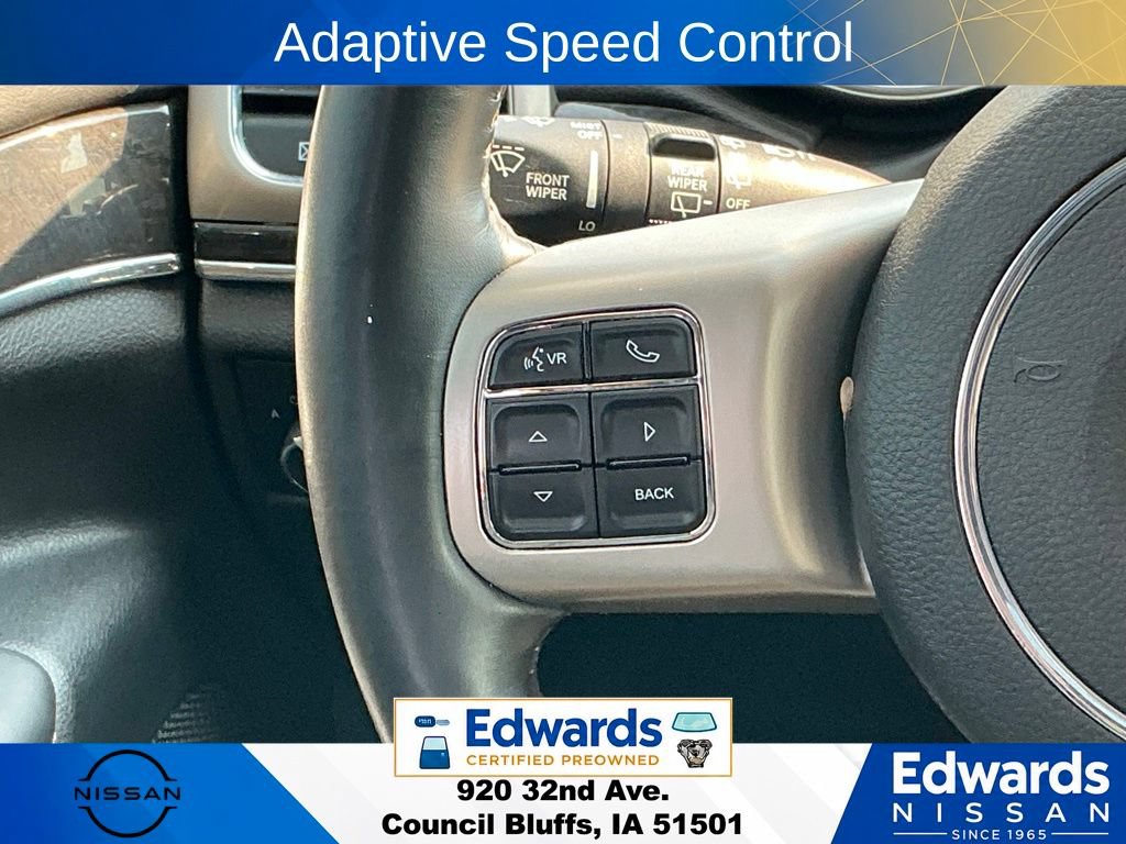 Used 2013 Jeep Grand Cherokee Overland Summit AWD/4WD image 23