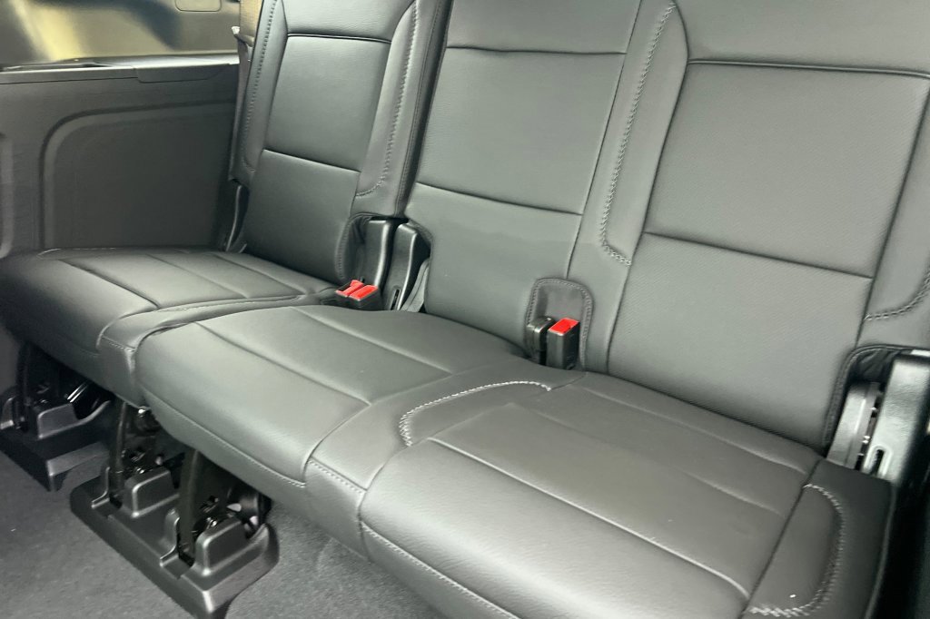 New 2026 GMC Yukon XL Denali w/ Sun & Power Step Package image 12