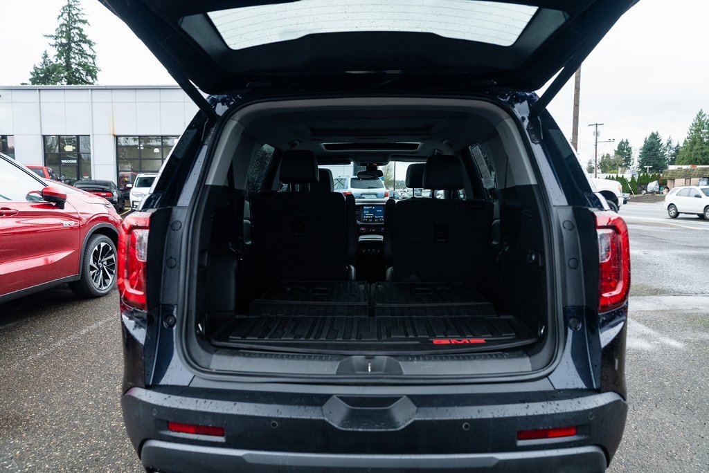 Used 2021 GMC Acadia AT4 image 7