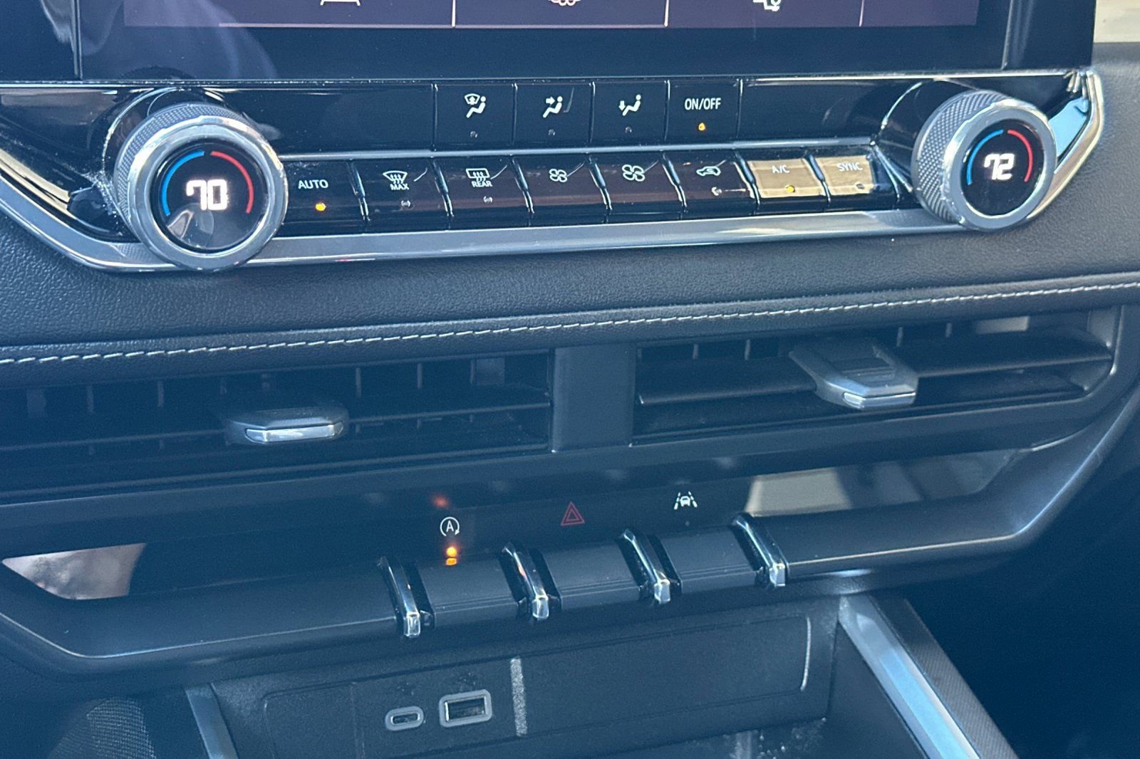 Certified 2024 Chevrolet Colorado LT w/ LT Convenience Package image 26