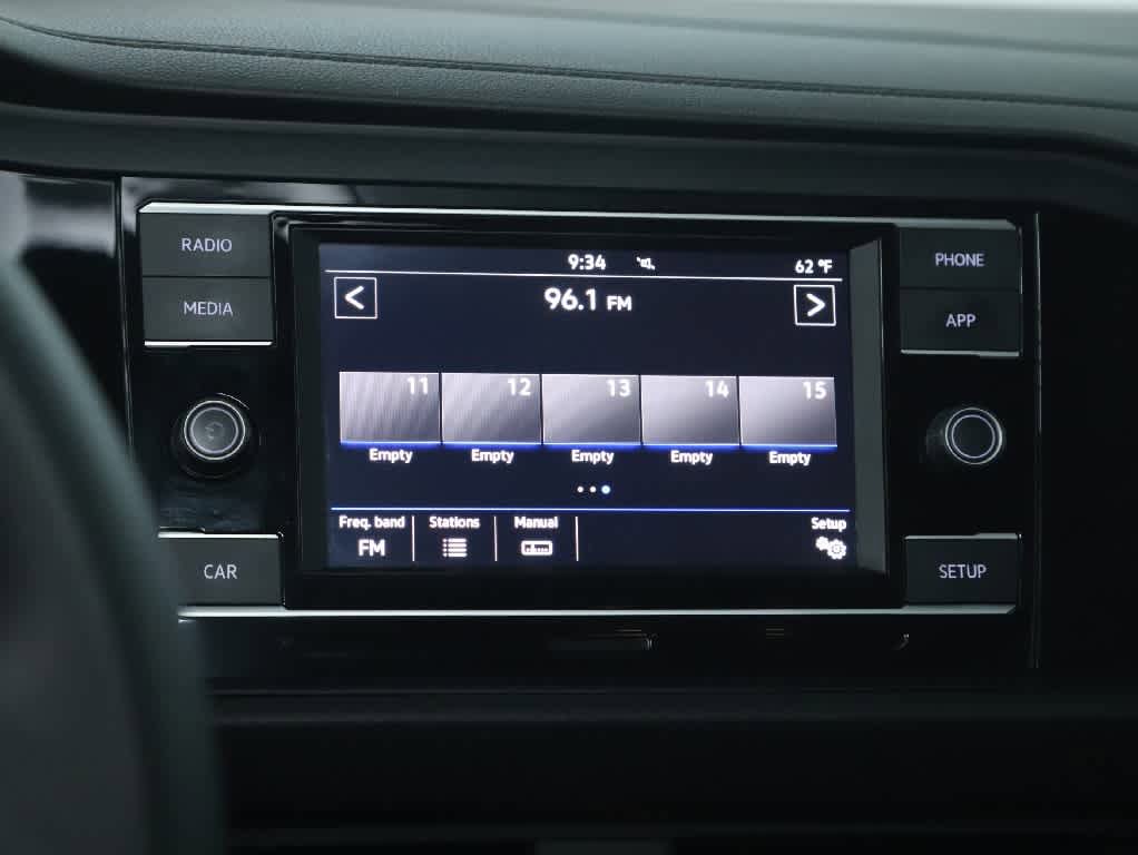 Used 2019 Volkswagen Jetta SE FWD image 25