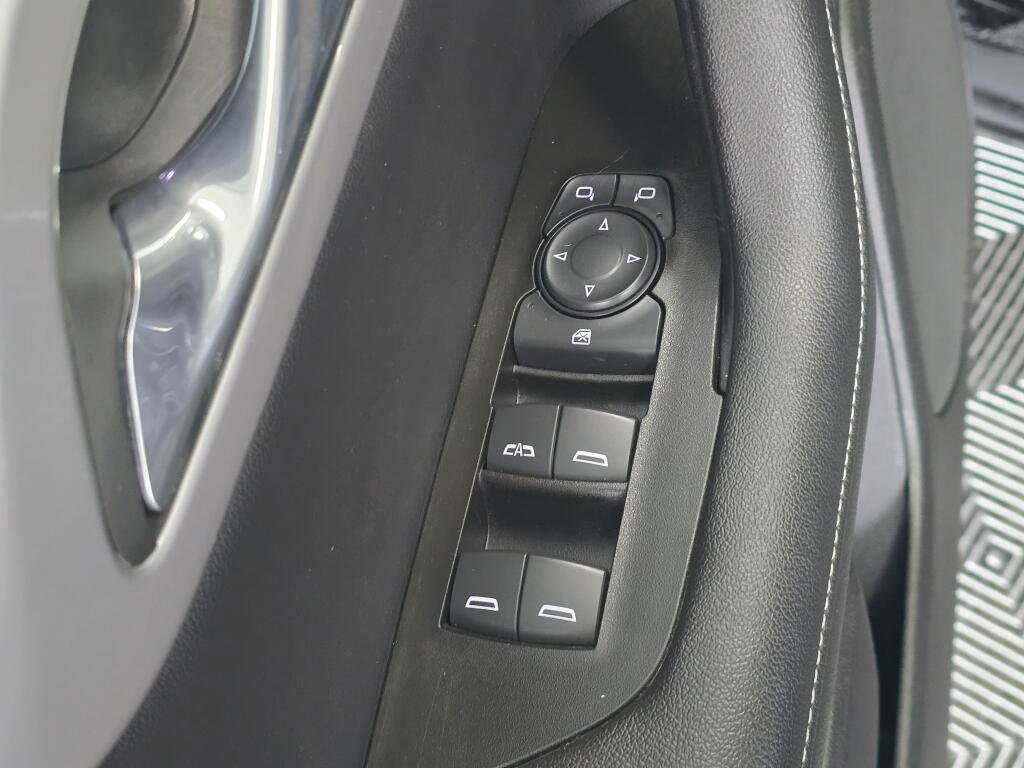 Used 2025 Chevrolet Blazer LT image 22