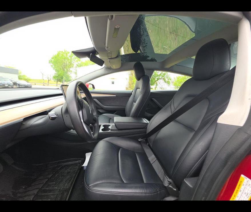 Used 2023 Tesla Model 3 Standard Range RWD image 3