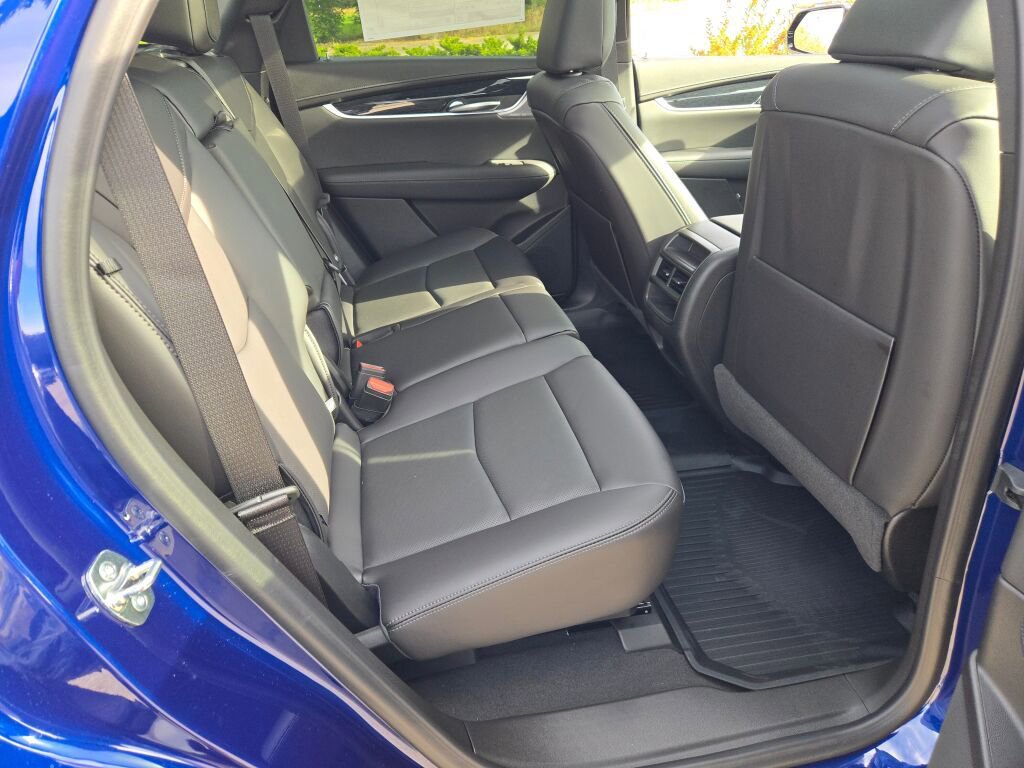 New 2025 Cadillac XT5 Premium Luxury w/ LPO, Floor Liner Package FWD image 10